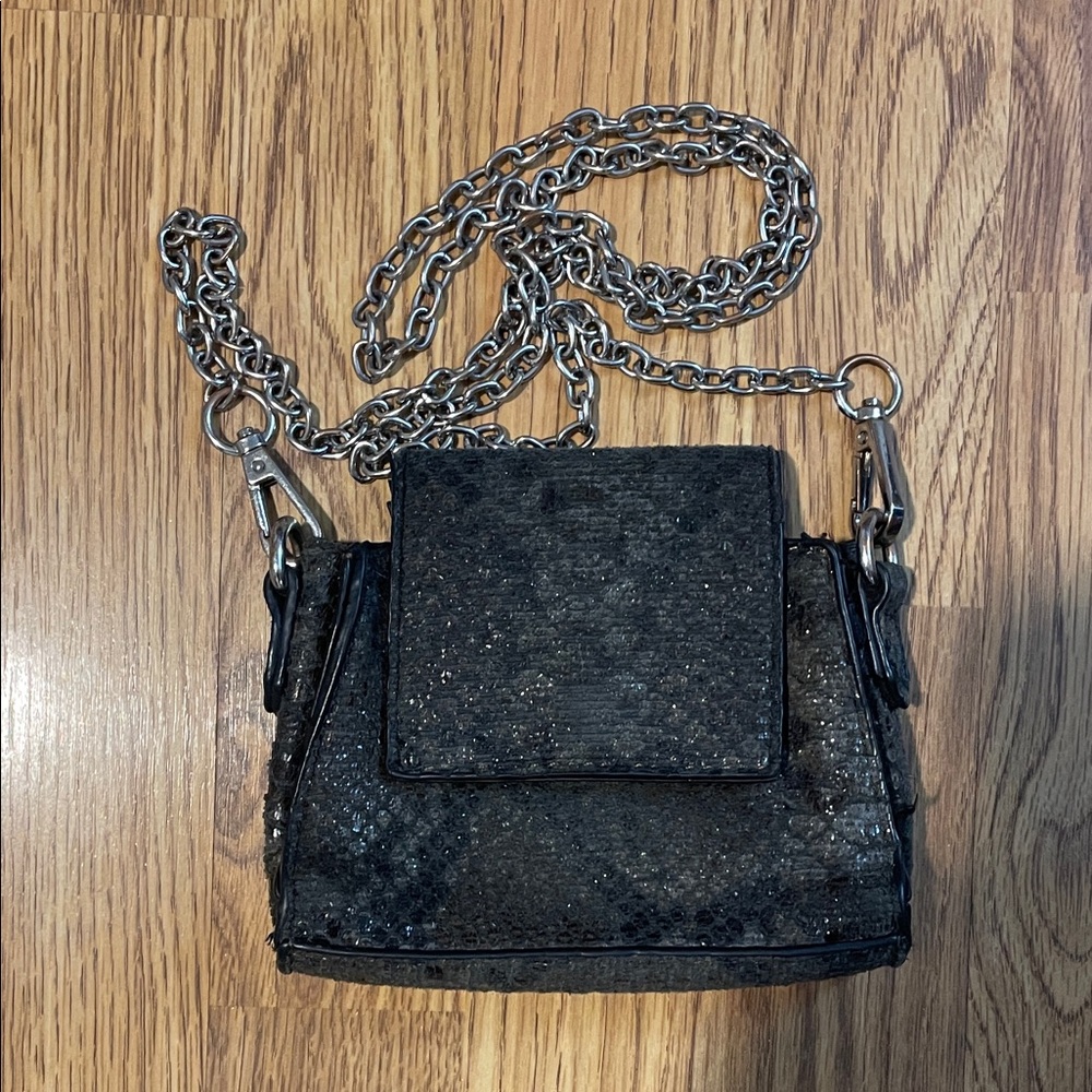 Elegant Black Chain Strap Women's Bag
